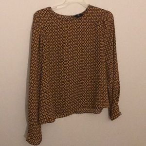 H&M long-sleeve top. Gold and black. Size 12